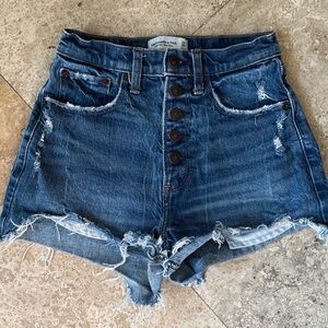 Abercrombie shorts size 00